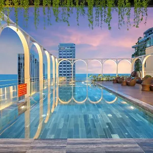 호텔 Golden Lotus Luxury - Complimentary Daily Afternoon Tea